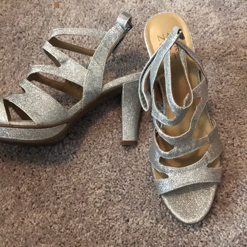 Sparkly silver prom heels